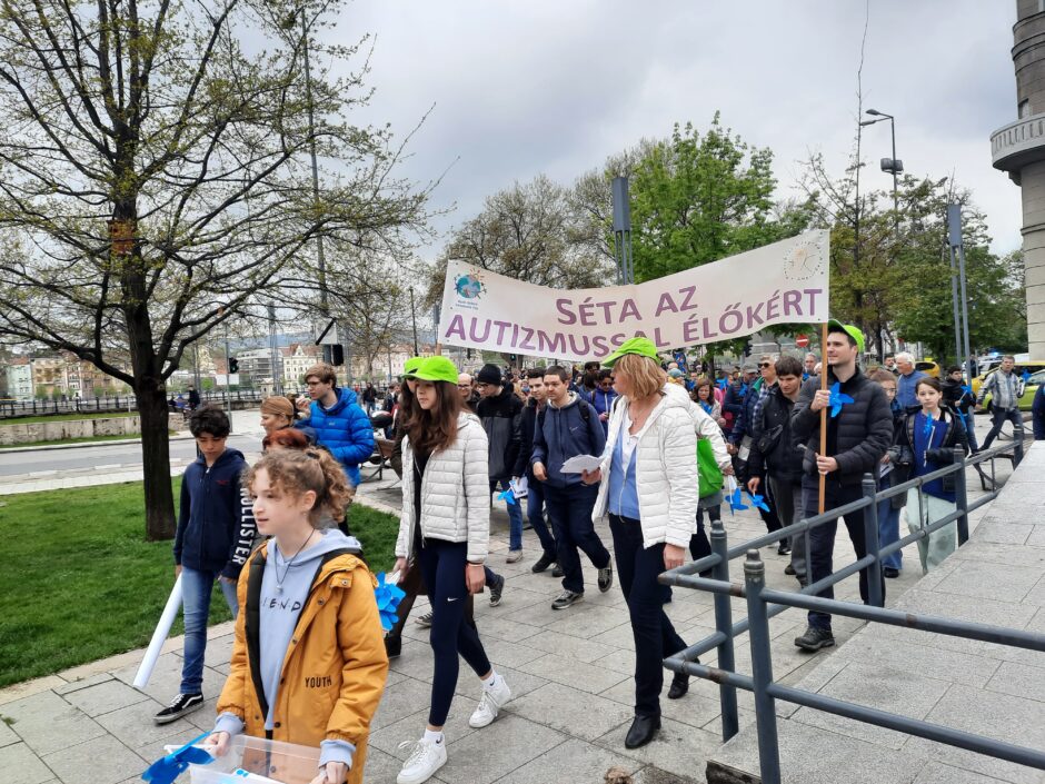 Életviteli mentorhálózat autizmussal élő felnőttek részére